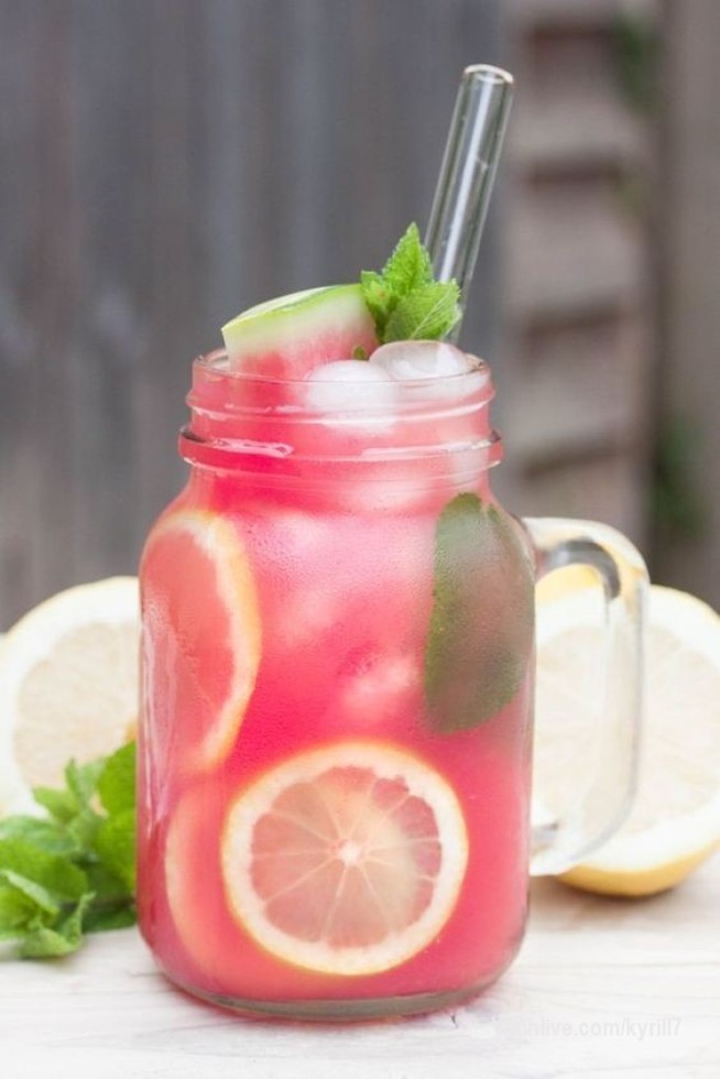 Lemonade Slushie with Frozen Watermelon